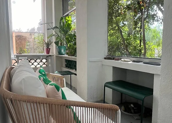 Belle Epoque Idealement Situee Et Centre * Сен-Рафаель