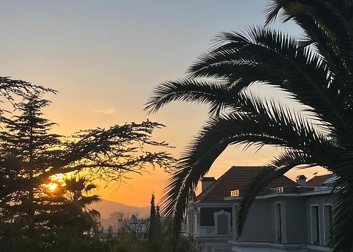 Belle Epoque Idealement Situee Et Centre Вілла *