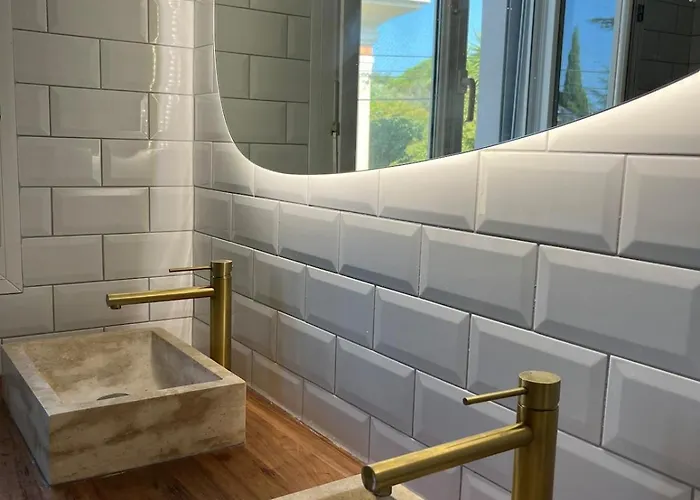 Belle époque Idéalement Située Et Centre